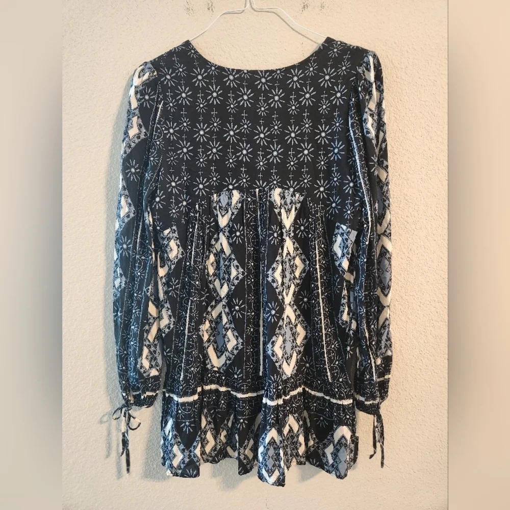 Free People Down By The Bay Tunic Blue Floral Print size small